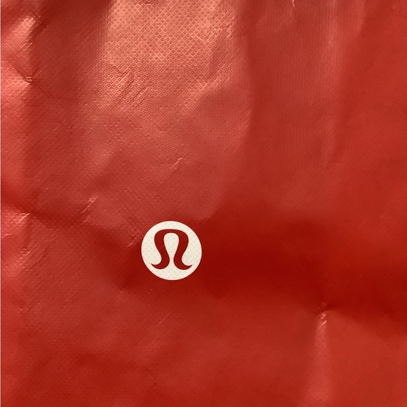 Lululemon Shopping Tote Bag form CA - Picture 5 of 5